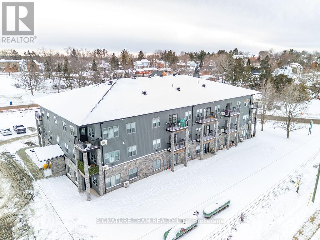 304 - 78B QUEEN STREET