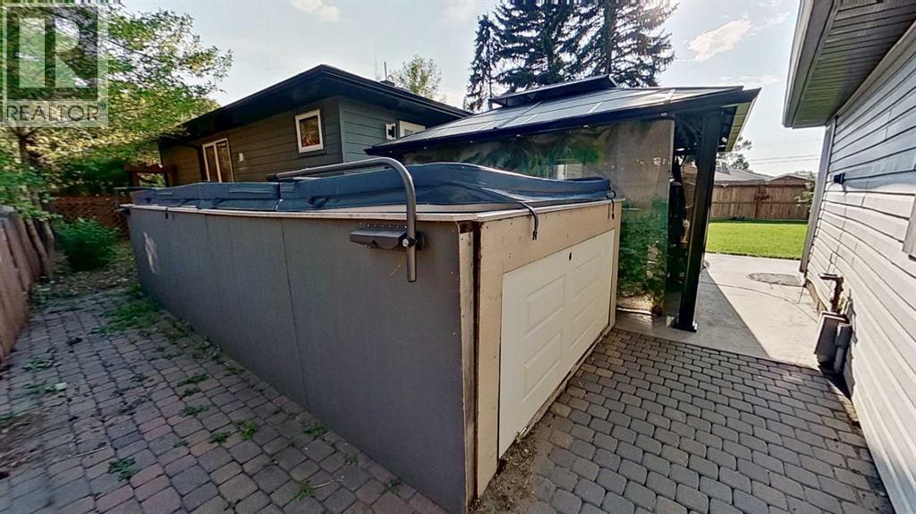 Single Family House Bungalow for Sale in   Street NE Mayland Heights Calgary 
