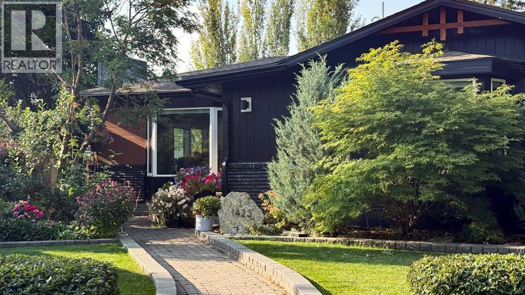 Single Family House Bungalow for Sale in   Street NE Mayland Heights Calgary 