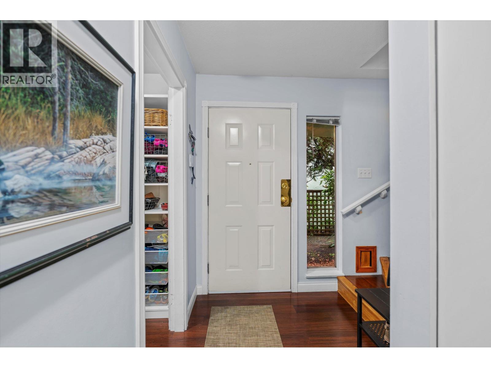 2 410 MAHON AVENUE, North Vancouver