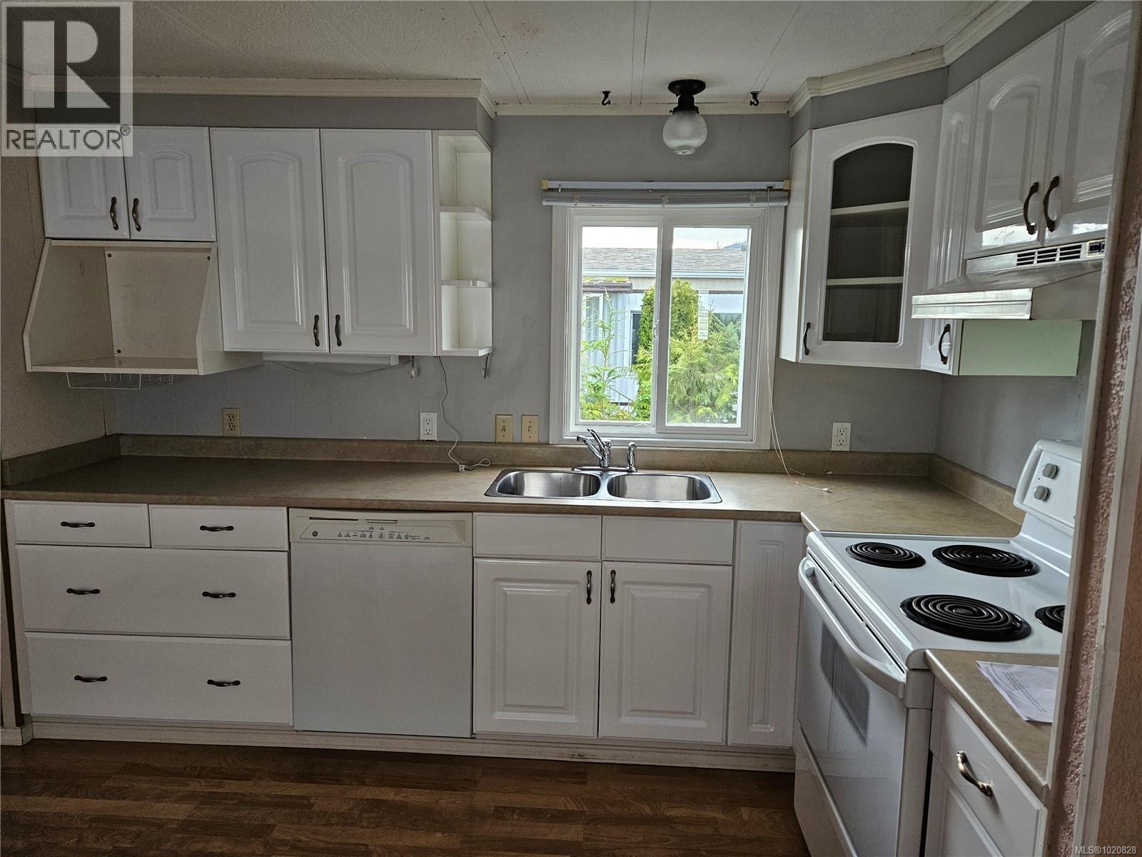 #26 10980 WESTDOWNE RD - 17