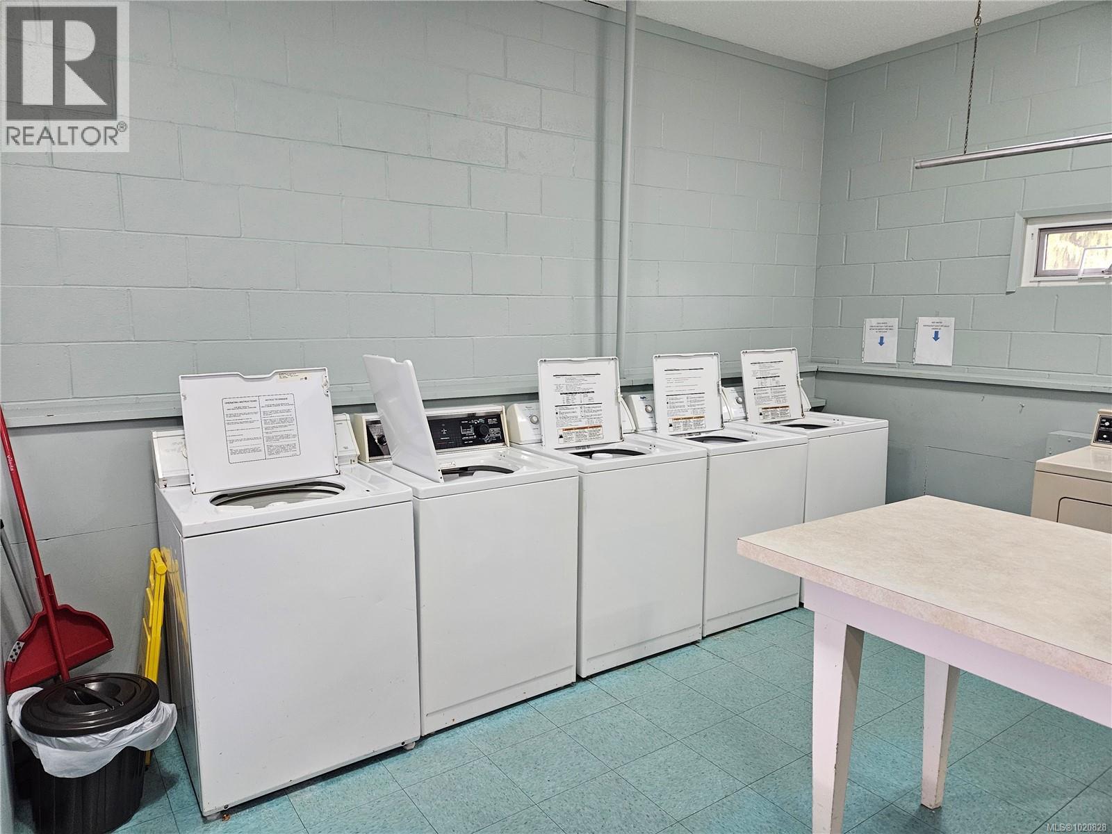 #26 10980 WESTDOWNE RD - 33