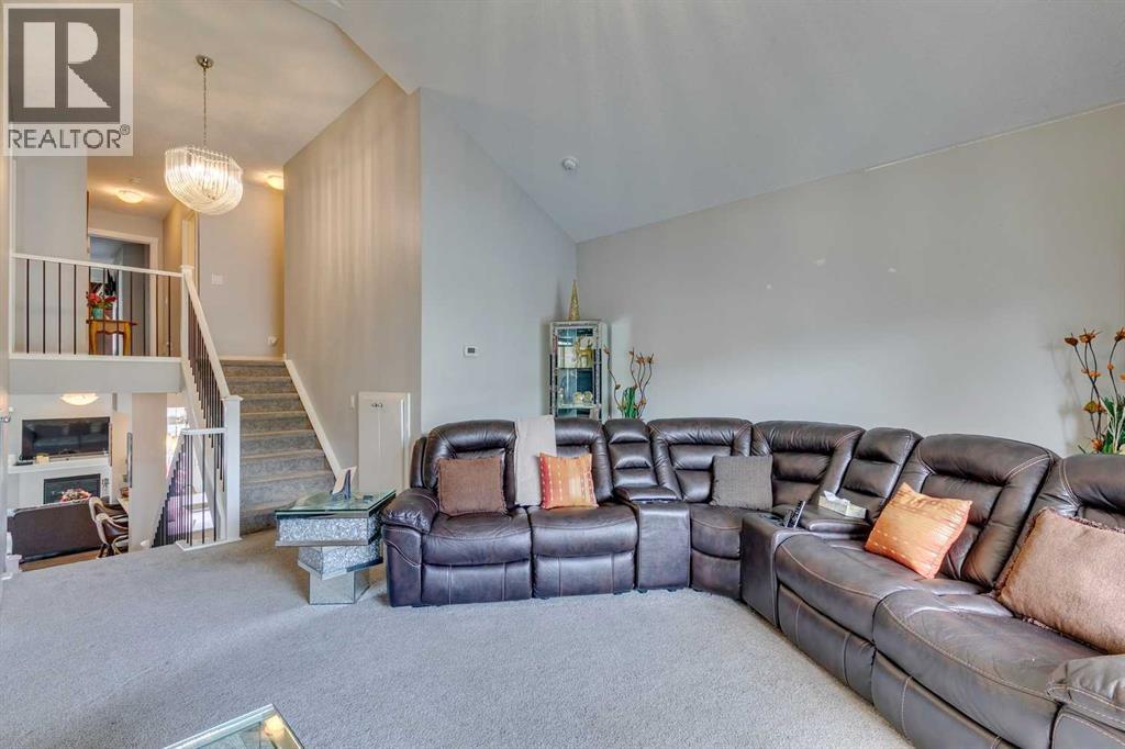 Single Family House 4 Level for Sale in  Sage Bluff Drive NW Sage Hill Calgary 