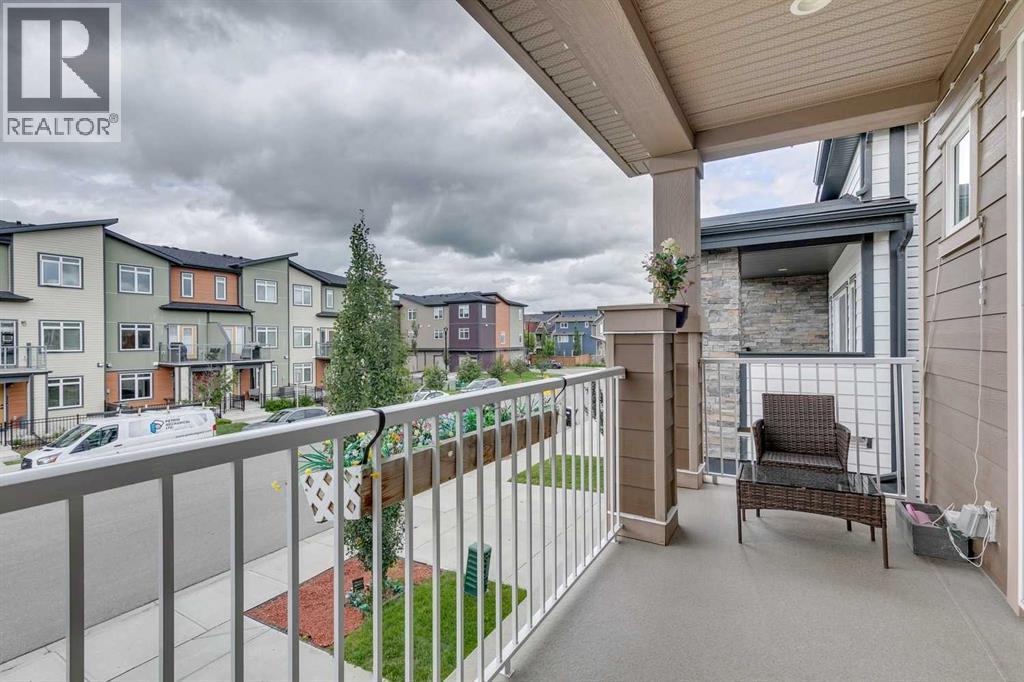 Single Family House 4 Level for Sale in  Sage Bluff Drive NW Sage Hill Calgary 