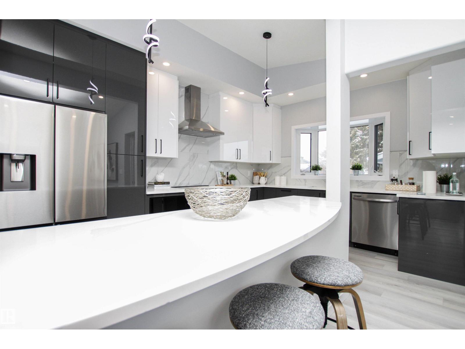 18616 66 AV NW, Edmonton