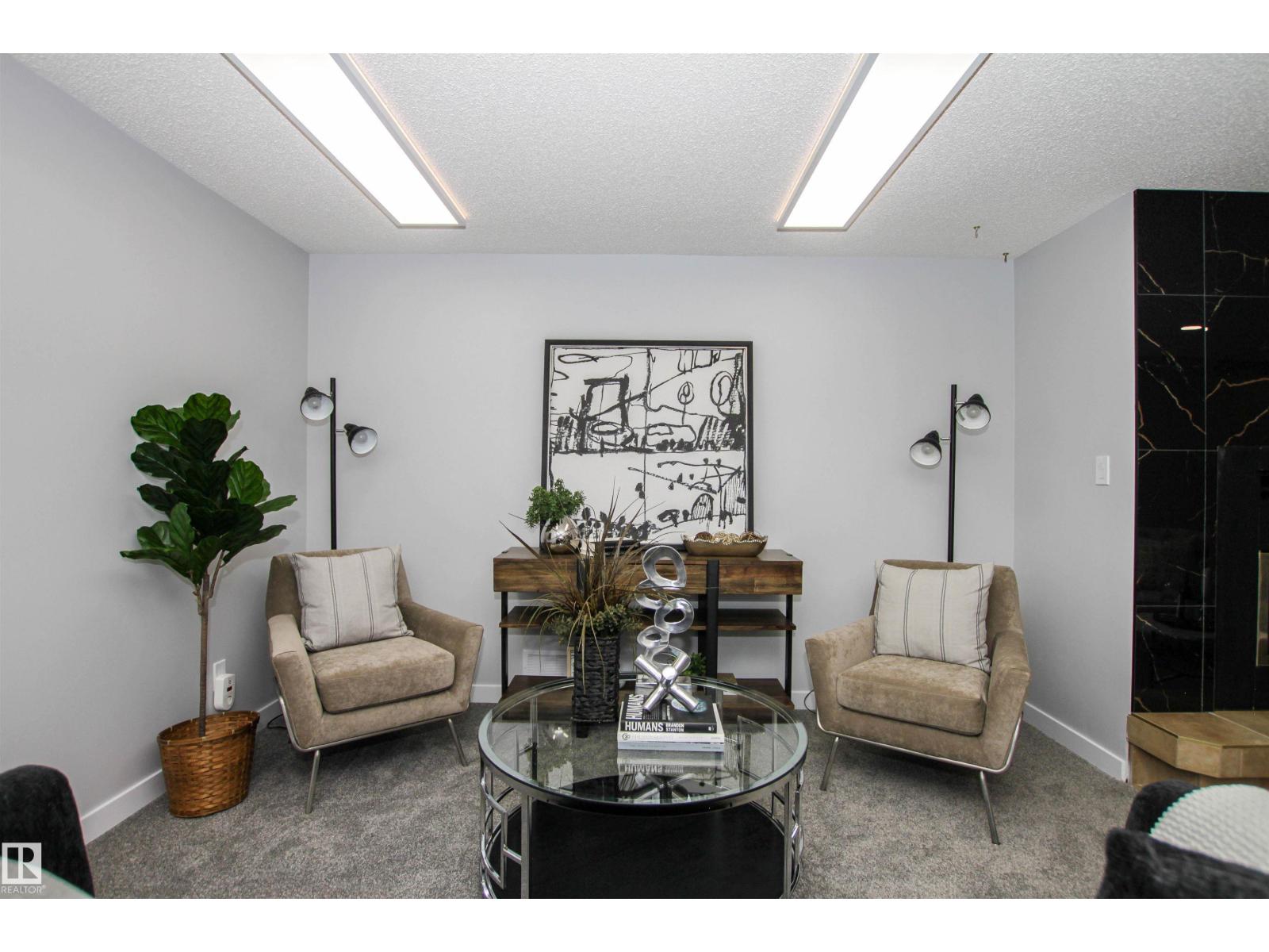 18616 66 AV NW, Edmonton