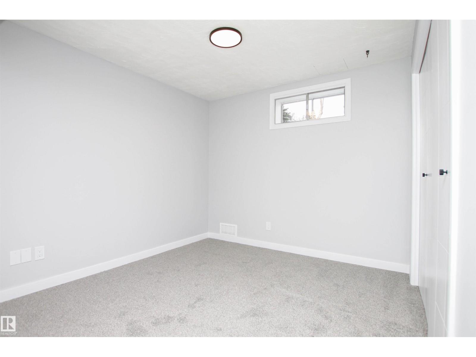 18616 66 AV NW, Edmonton