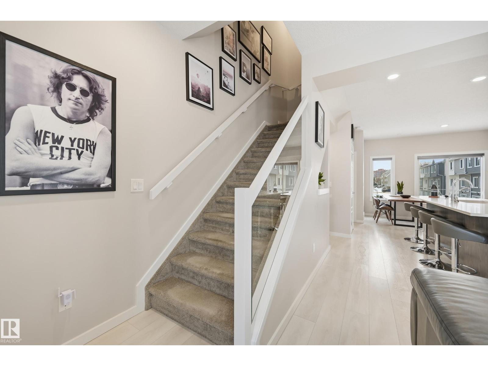 #23 215 SADDLEBACK RD NW NW, Edmonton