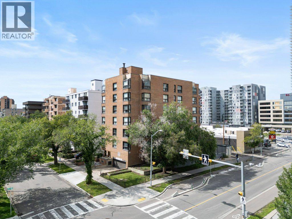 402, 1202 13 Avenue SW, Calgary, Alberta