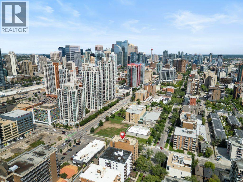 Single Family House for Sale in    Avenue SW Beltline Calgary 