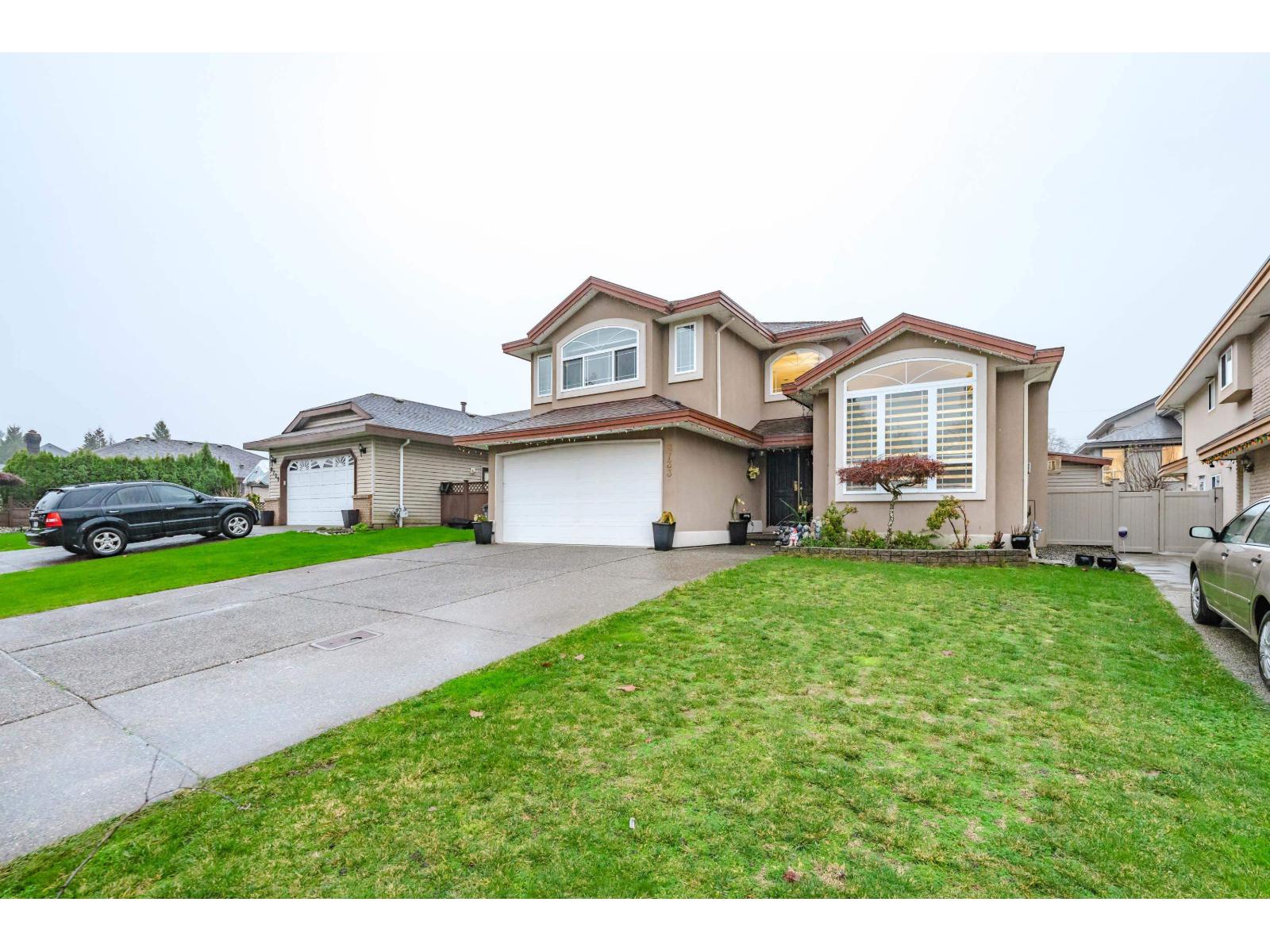 8733 162A Street - photo 2