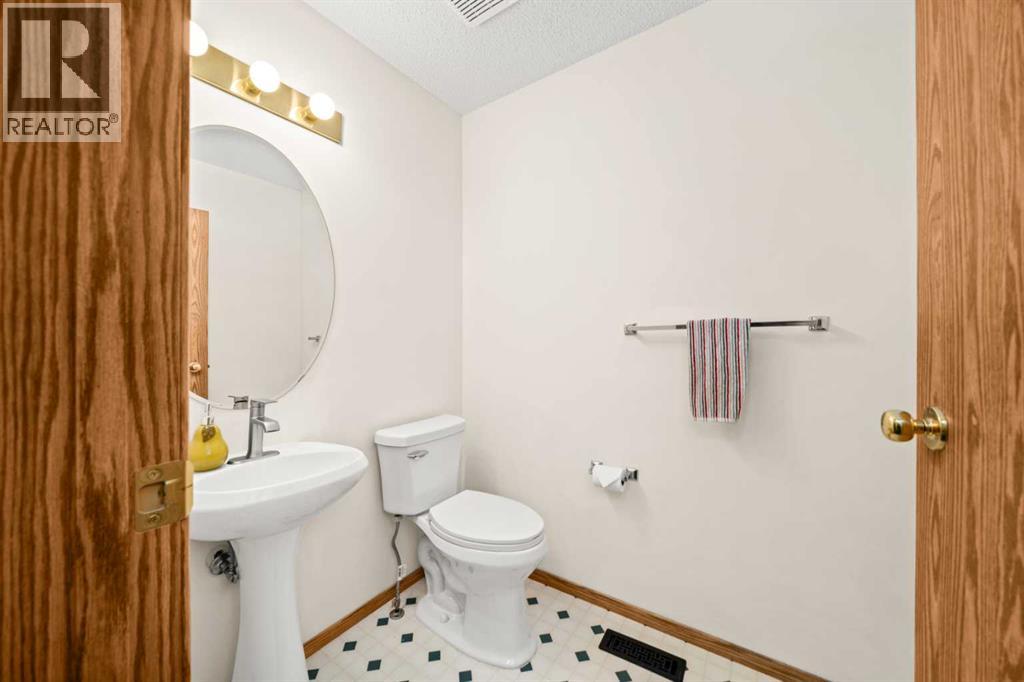 Single Family House for Sale in  Hidden Valley Drive NW Hidden Valley Calgary 