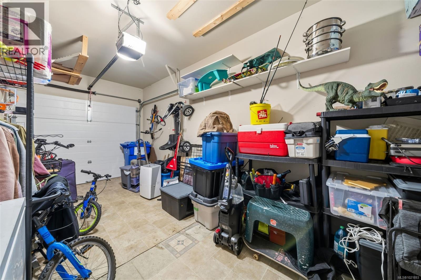 101 1919 Maple Ave S, Sooke