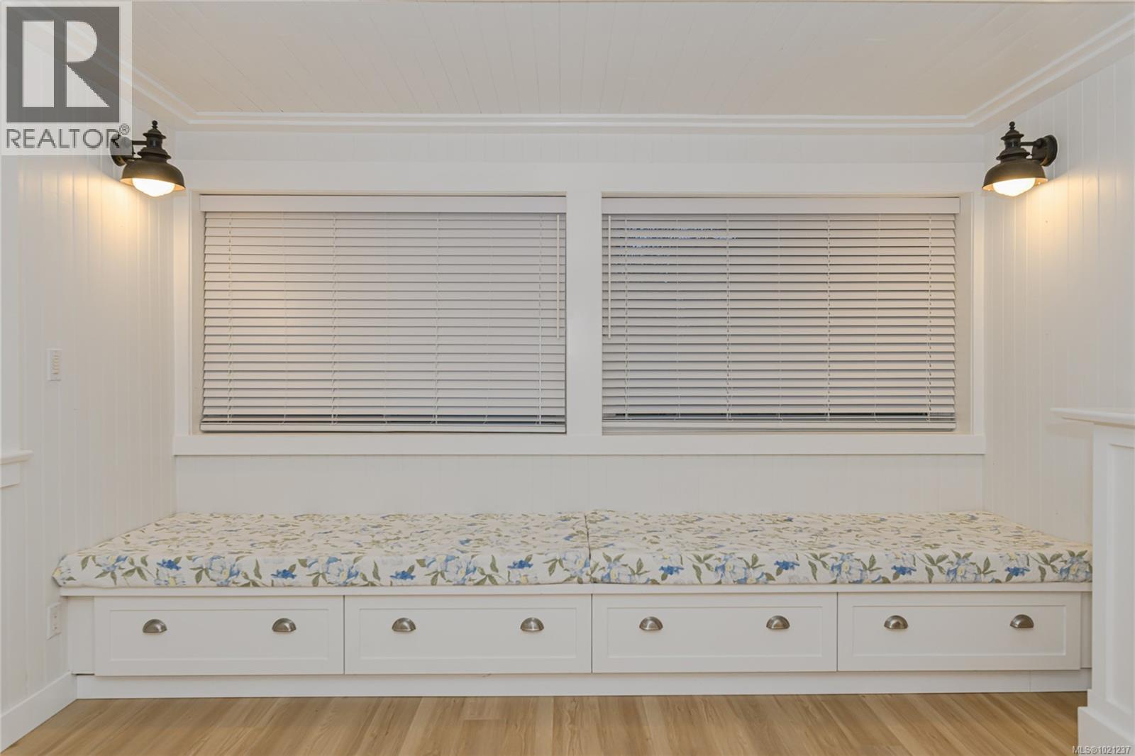 114 2100 Granite St, Oak Bay