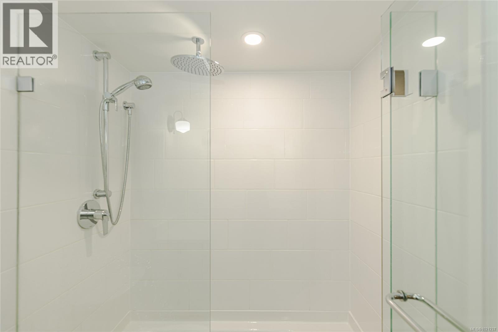 114 2100 Granite St, Oak Bay