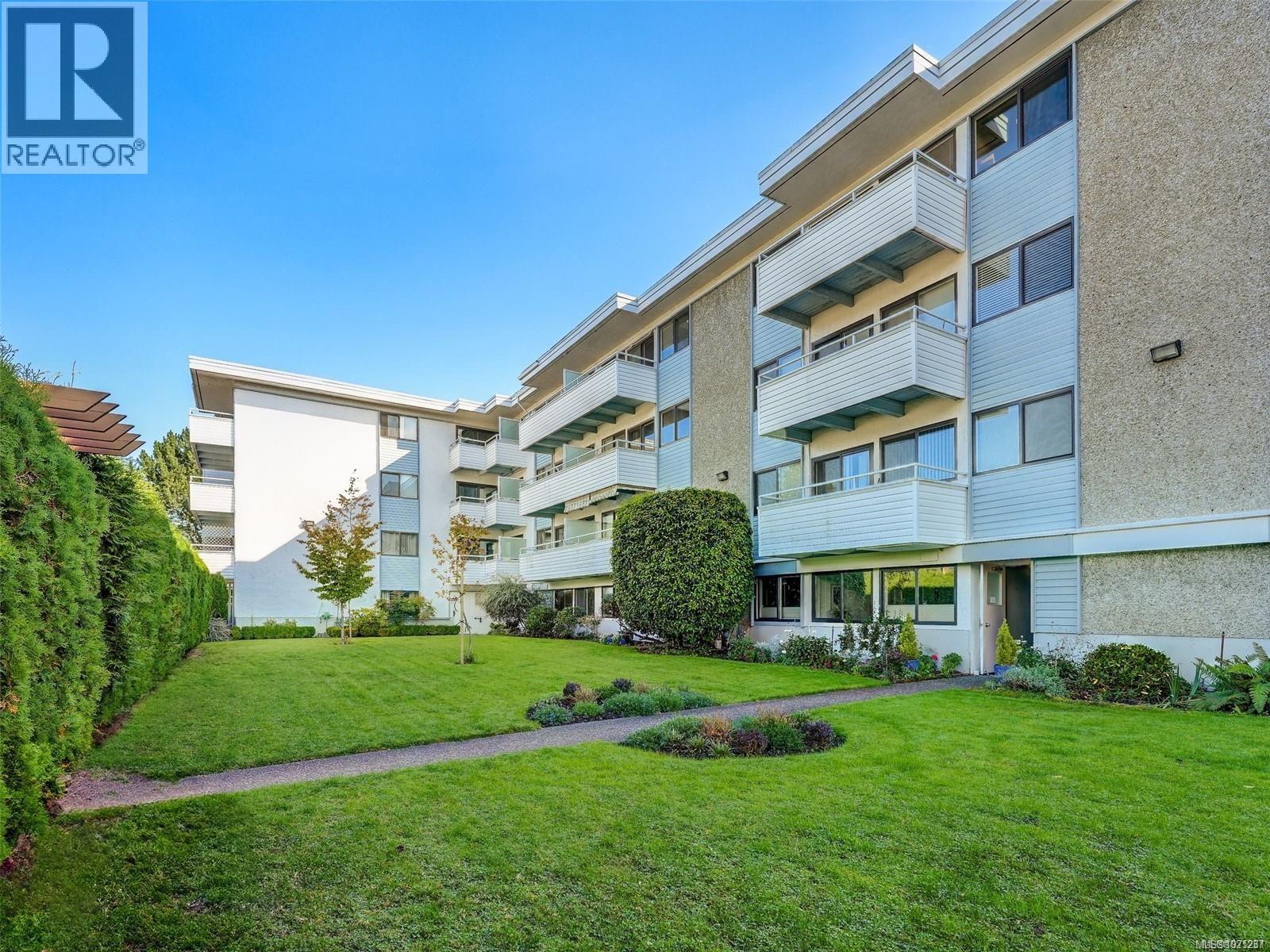 114 2100 Granite St, Oak Bay