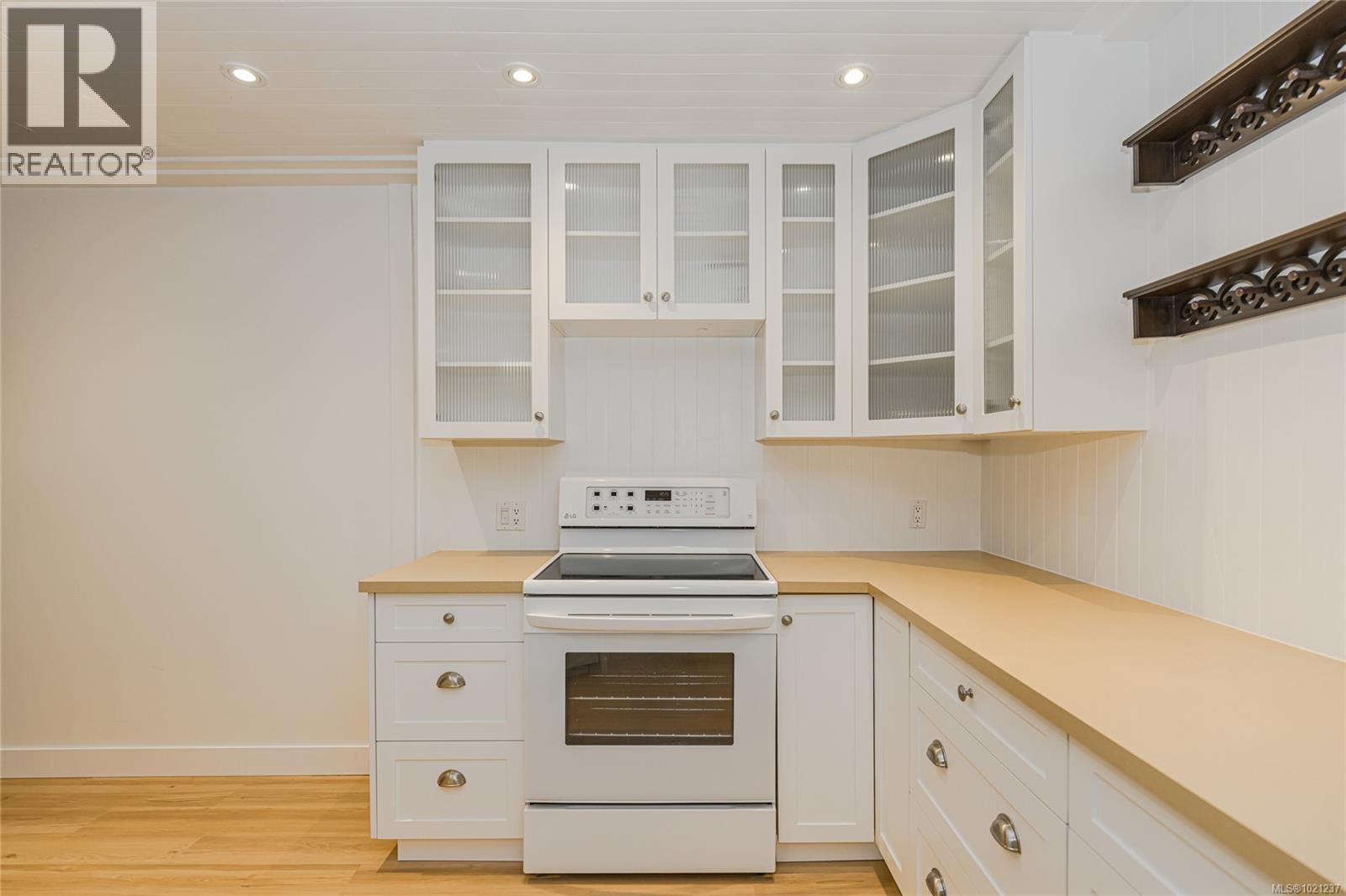 114 2100 Granite St, Oak Bay