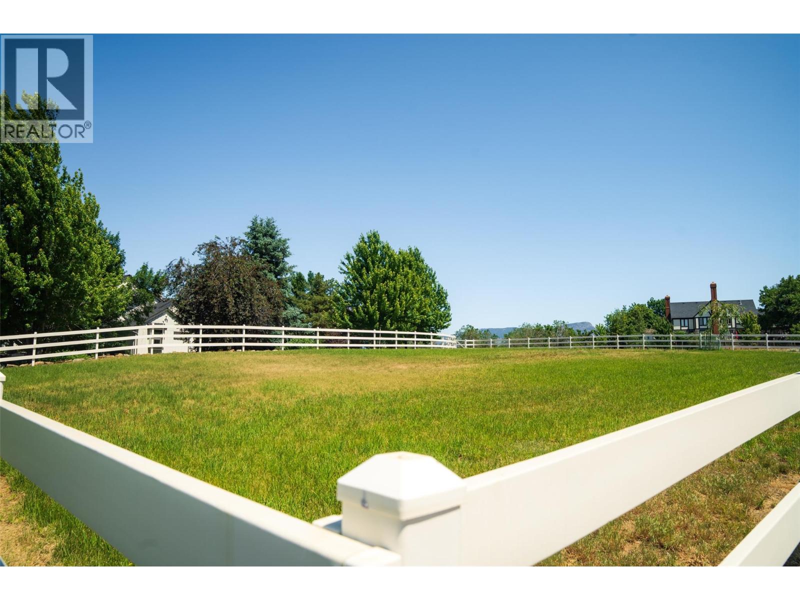 2375 Grantham Road, Kelowna