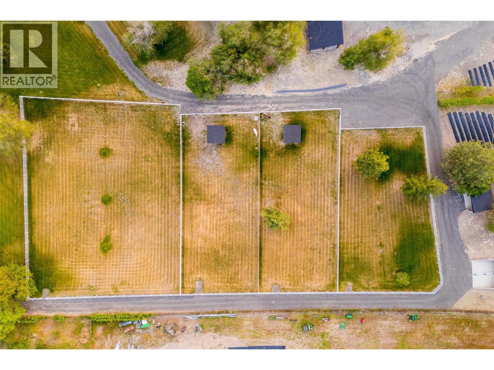 2375 Grantham Road, Kelowna