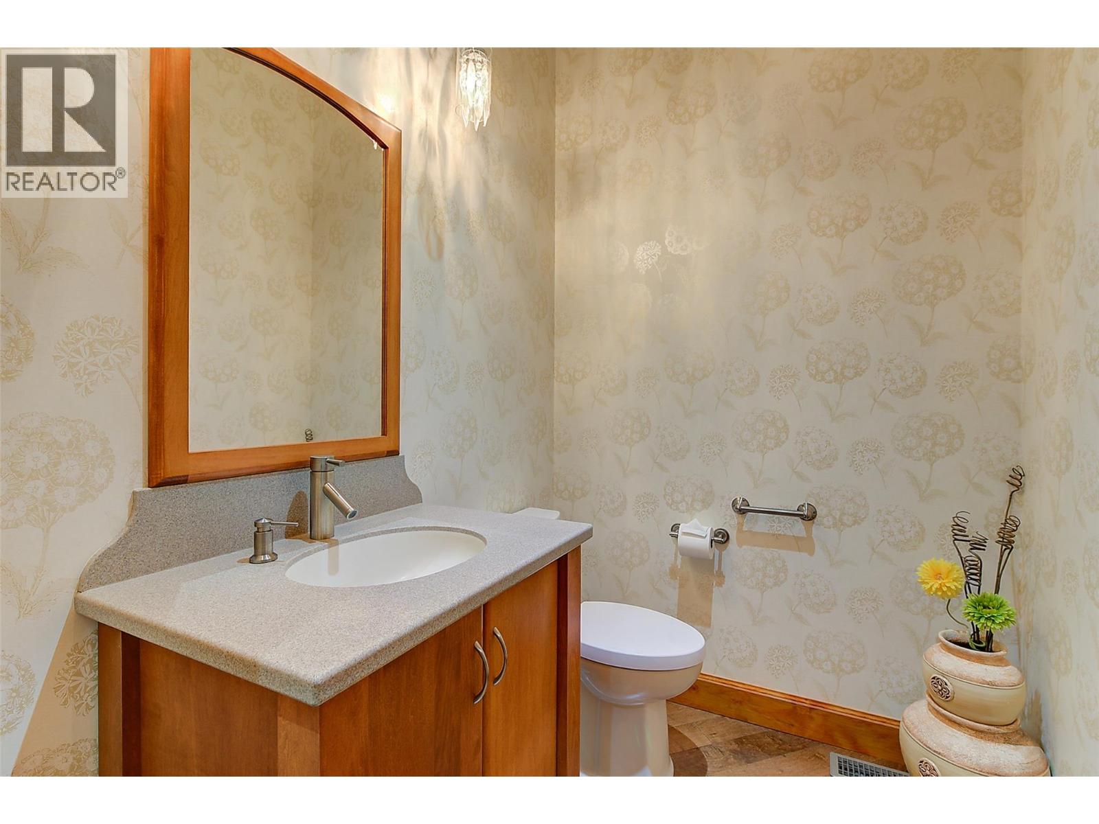  2513 Casa Palmero Drive, West Kelowna