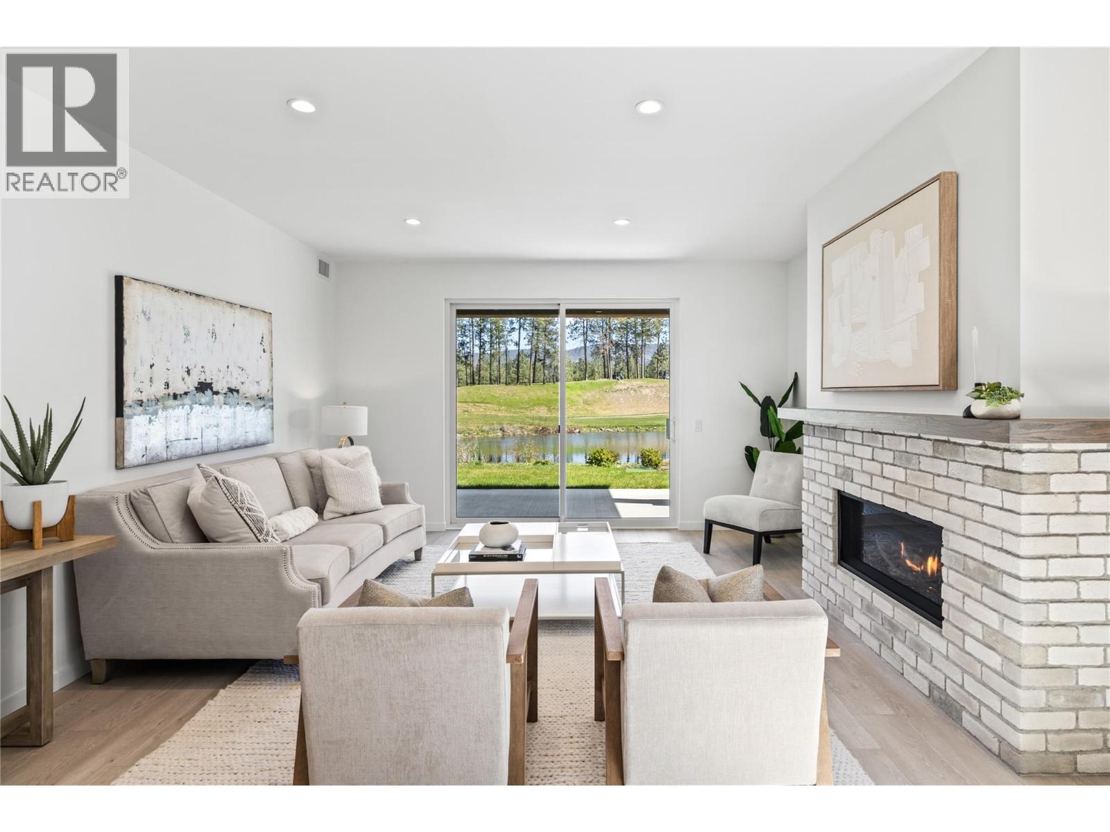 7 1979 Country Club Drive, Kelowna