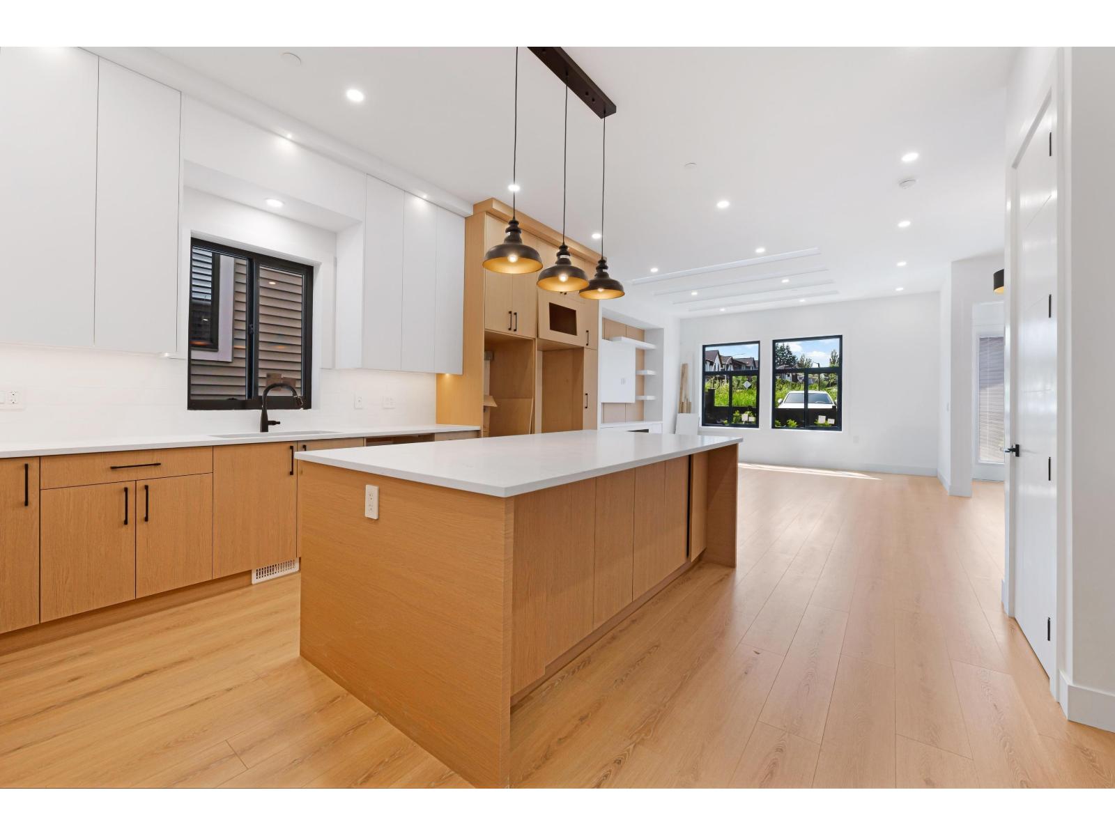 7633 197 STREET, Langley