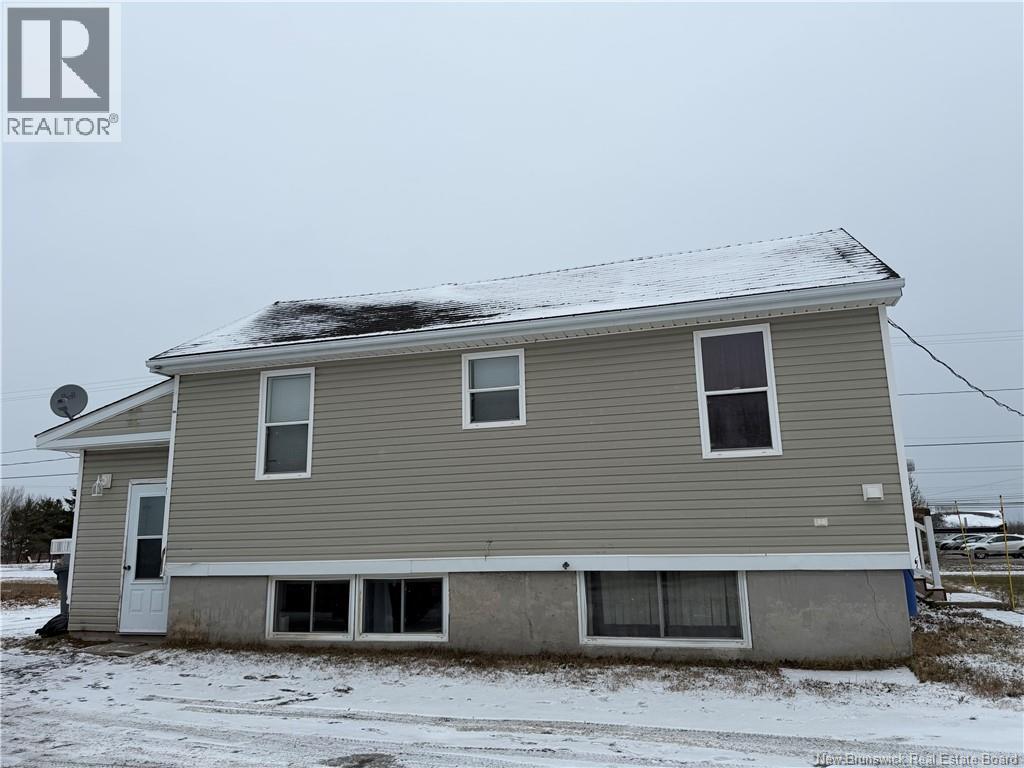 246 Rue Acadie - Photo 2 of 17, Beresford, New Brunswick