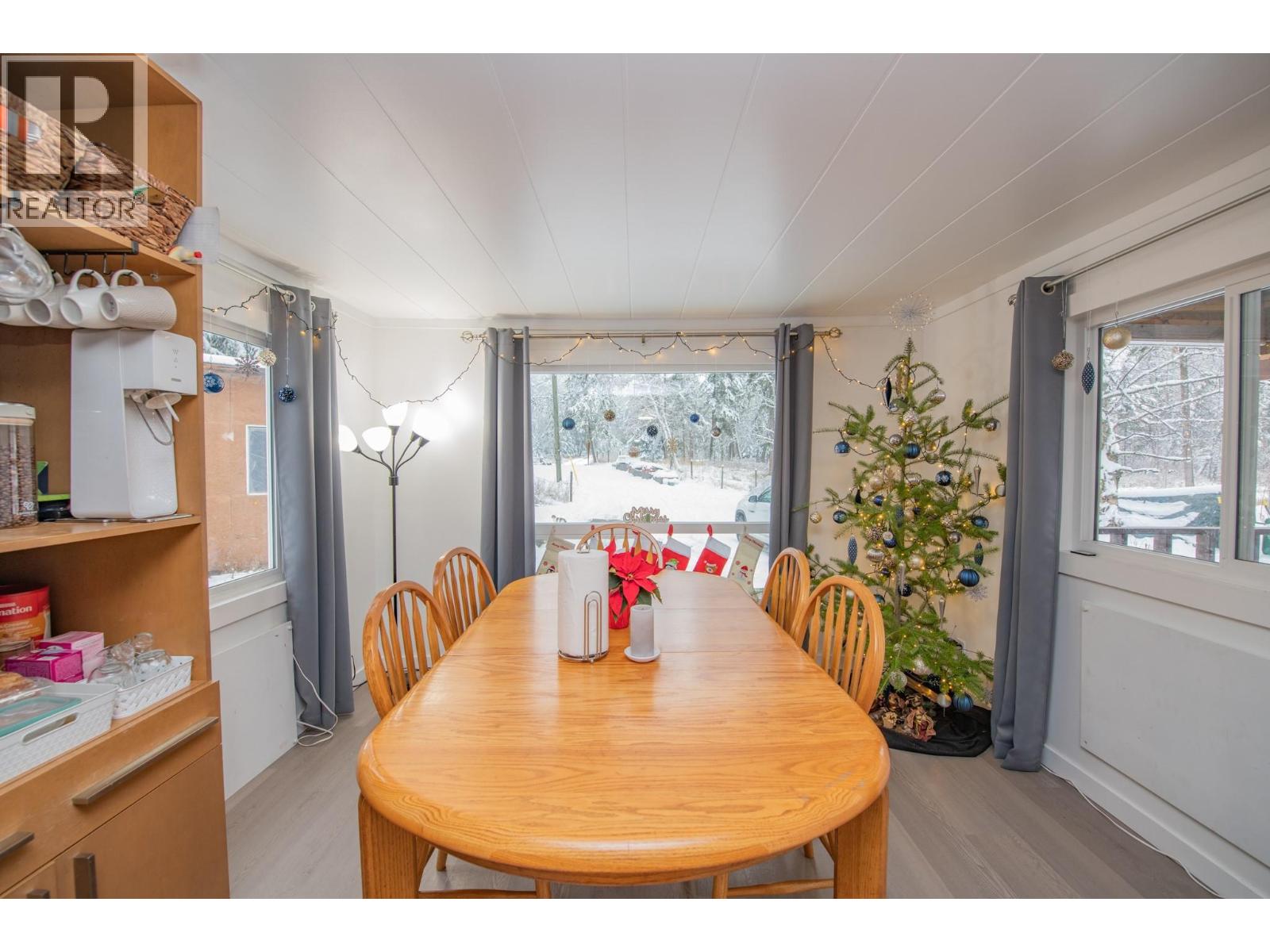 6739 Karjula Road, Falkland