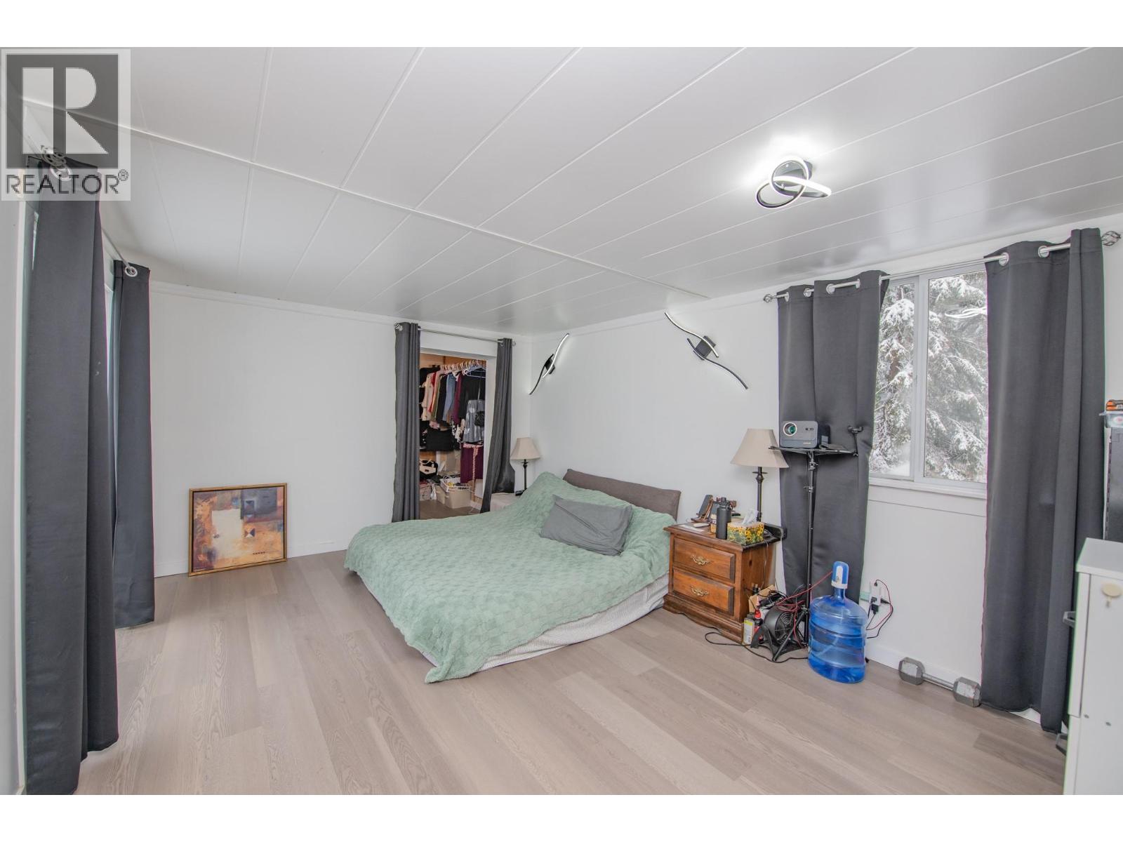 6739 Karjula Road, Falkland