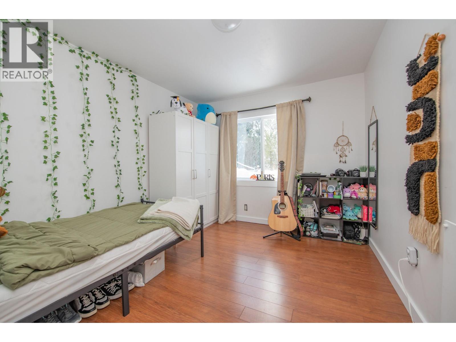 6739 Karjula Road, Falkland