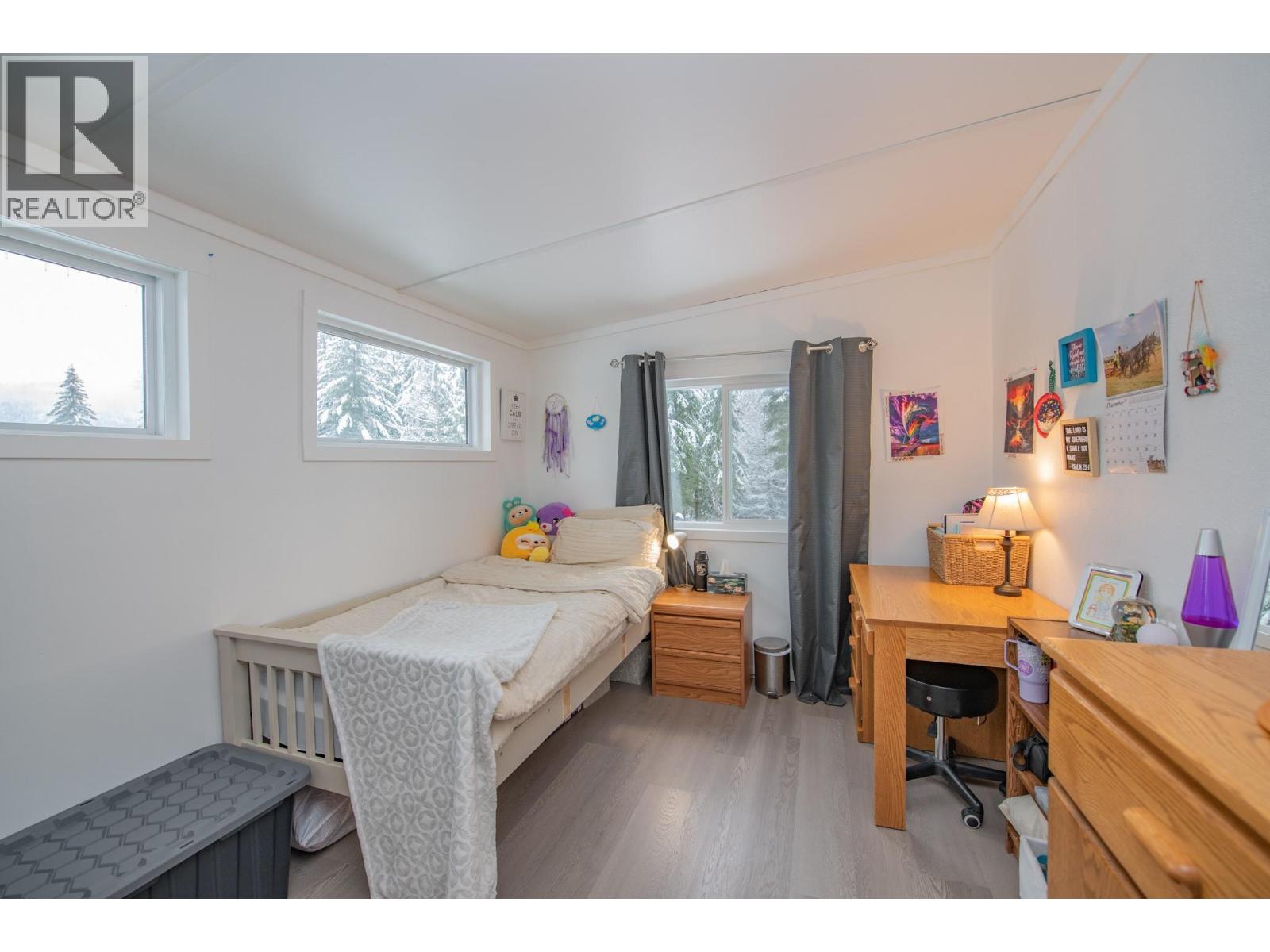 6739 Karjula Road, Falkland