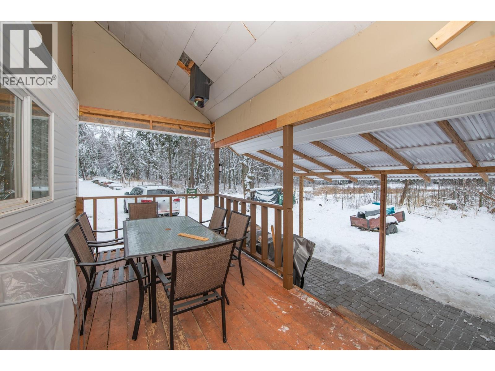 6739 Karjula Road, Falkland