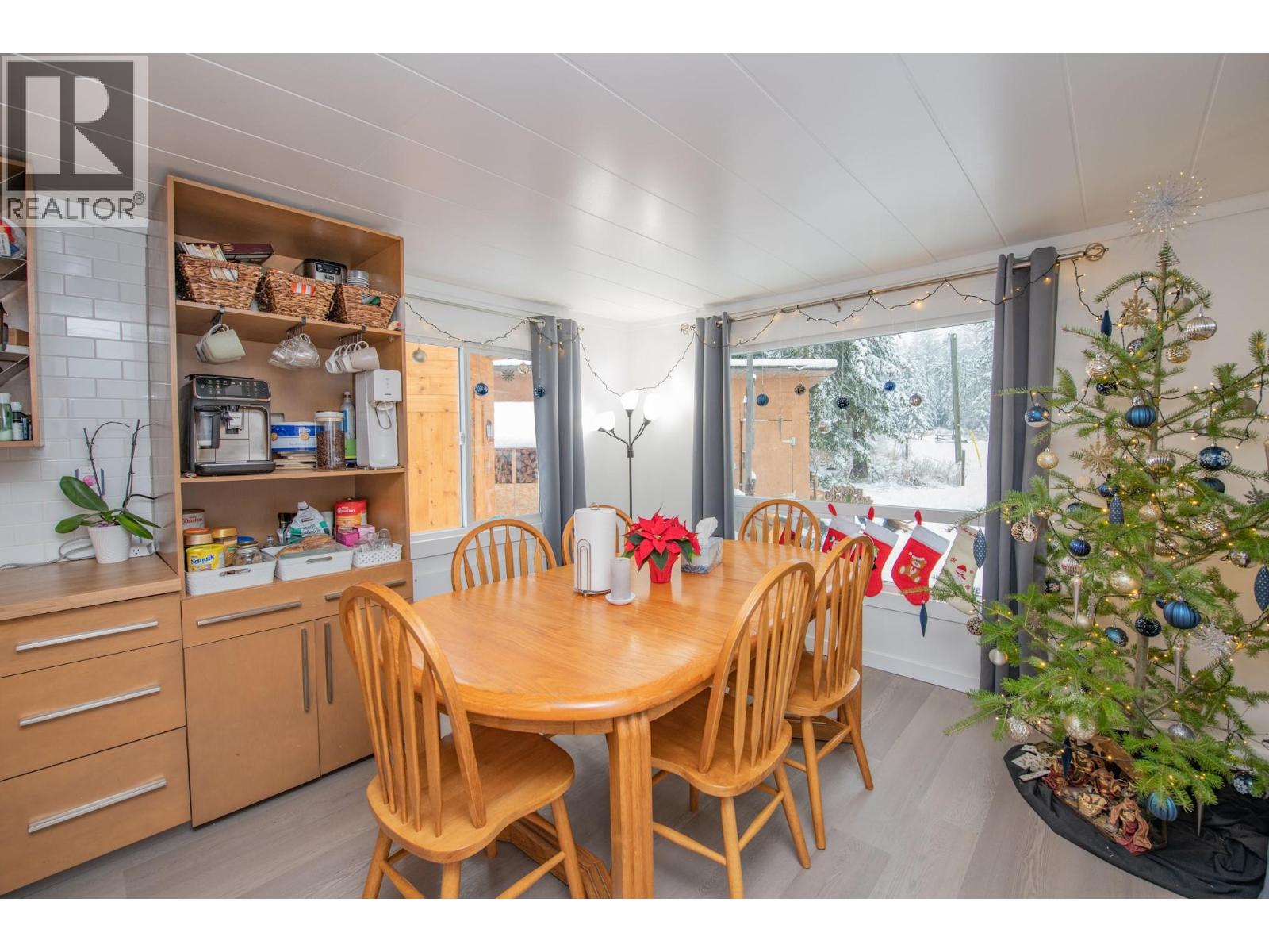 6739 Karjula Road, Falkland