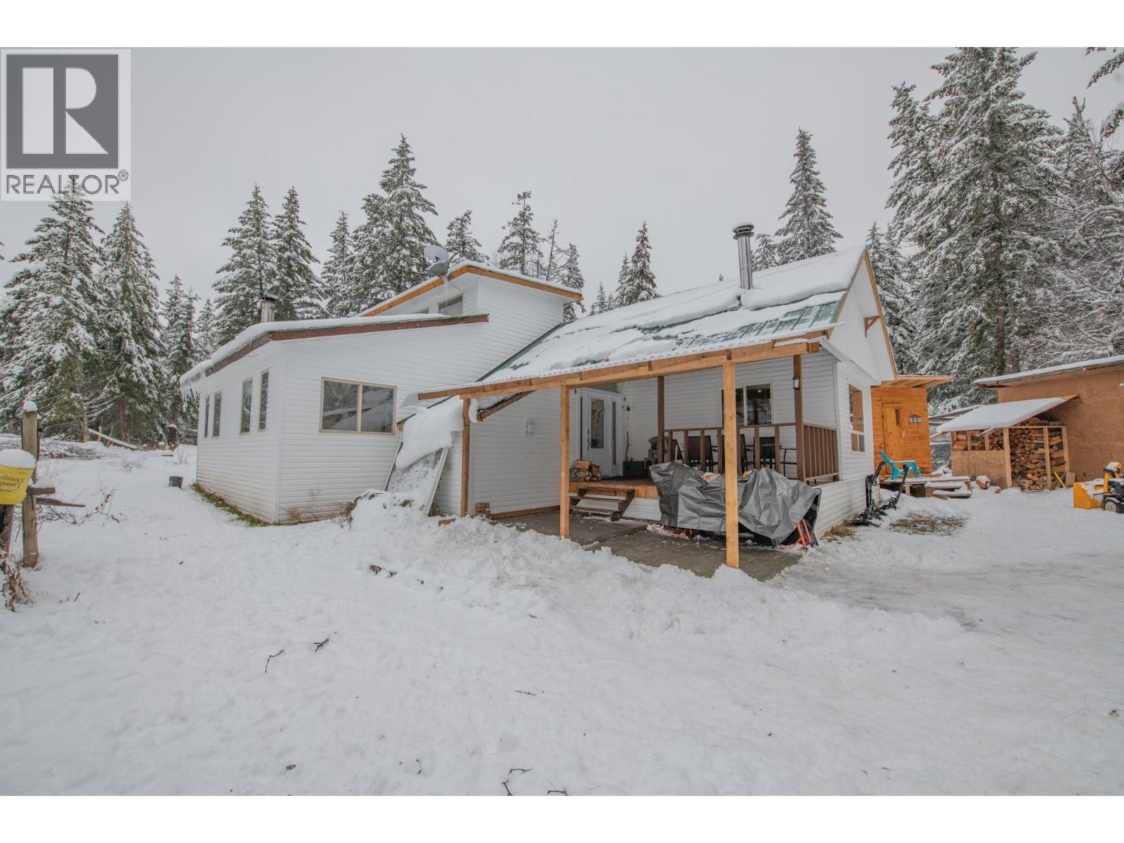 6739 Karjula Road, Falkland