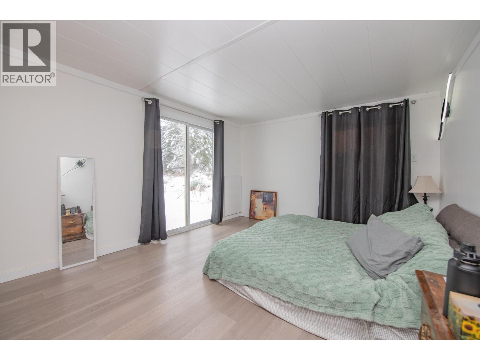 6739 Karjula Road, Falkland