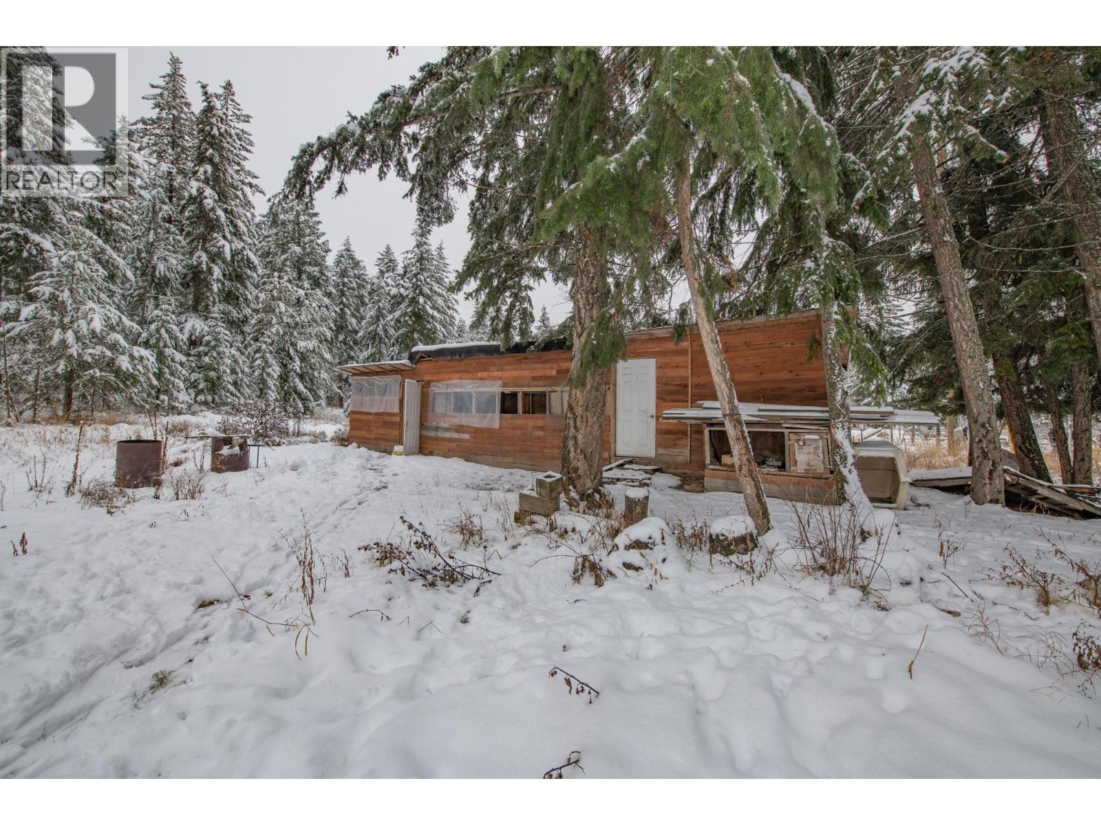 6739 Karjula Road, Falkland