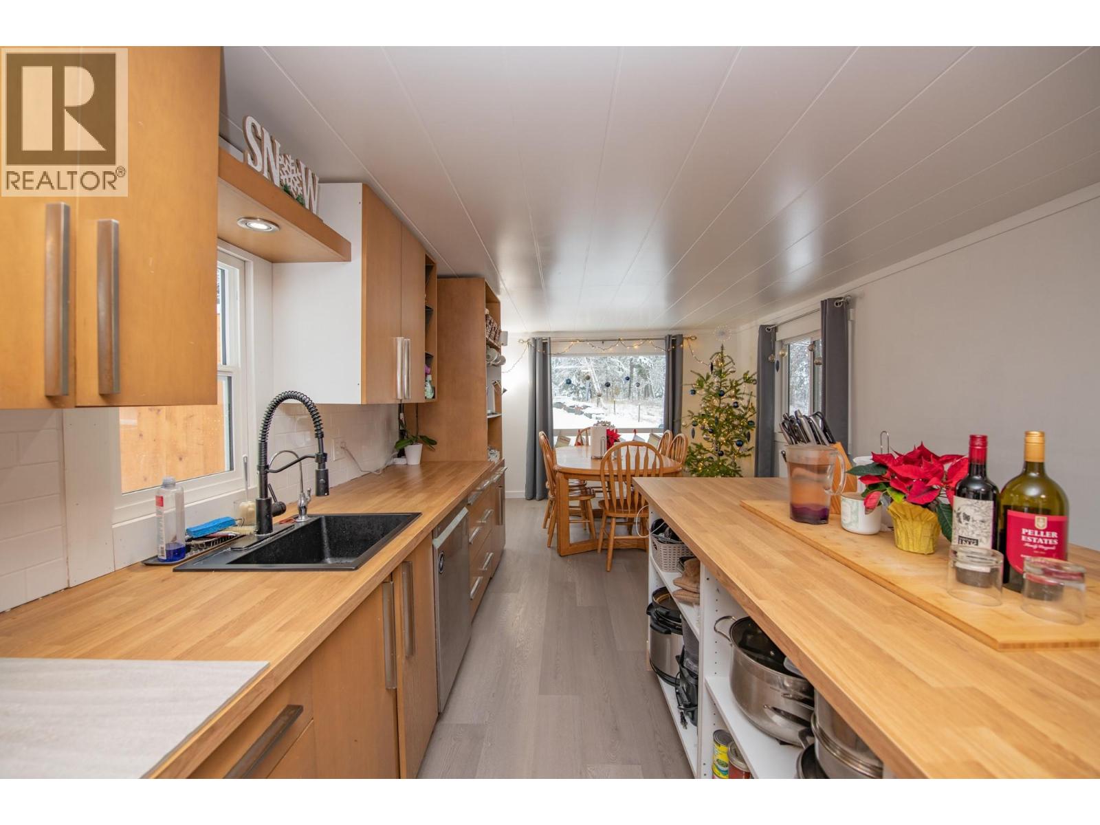 6739 Karjula Road, Falkland