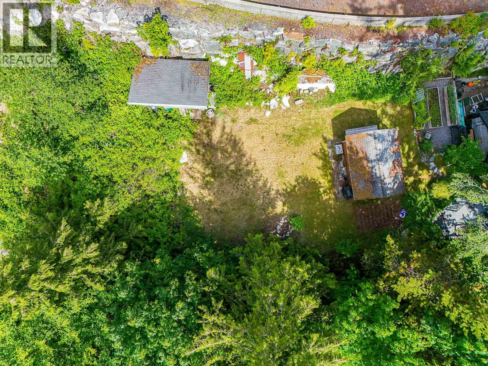 690 SHAUGHNESSY PLACE, Squamish