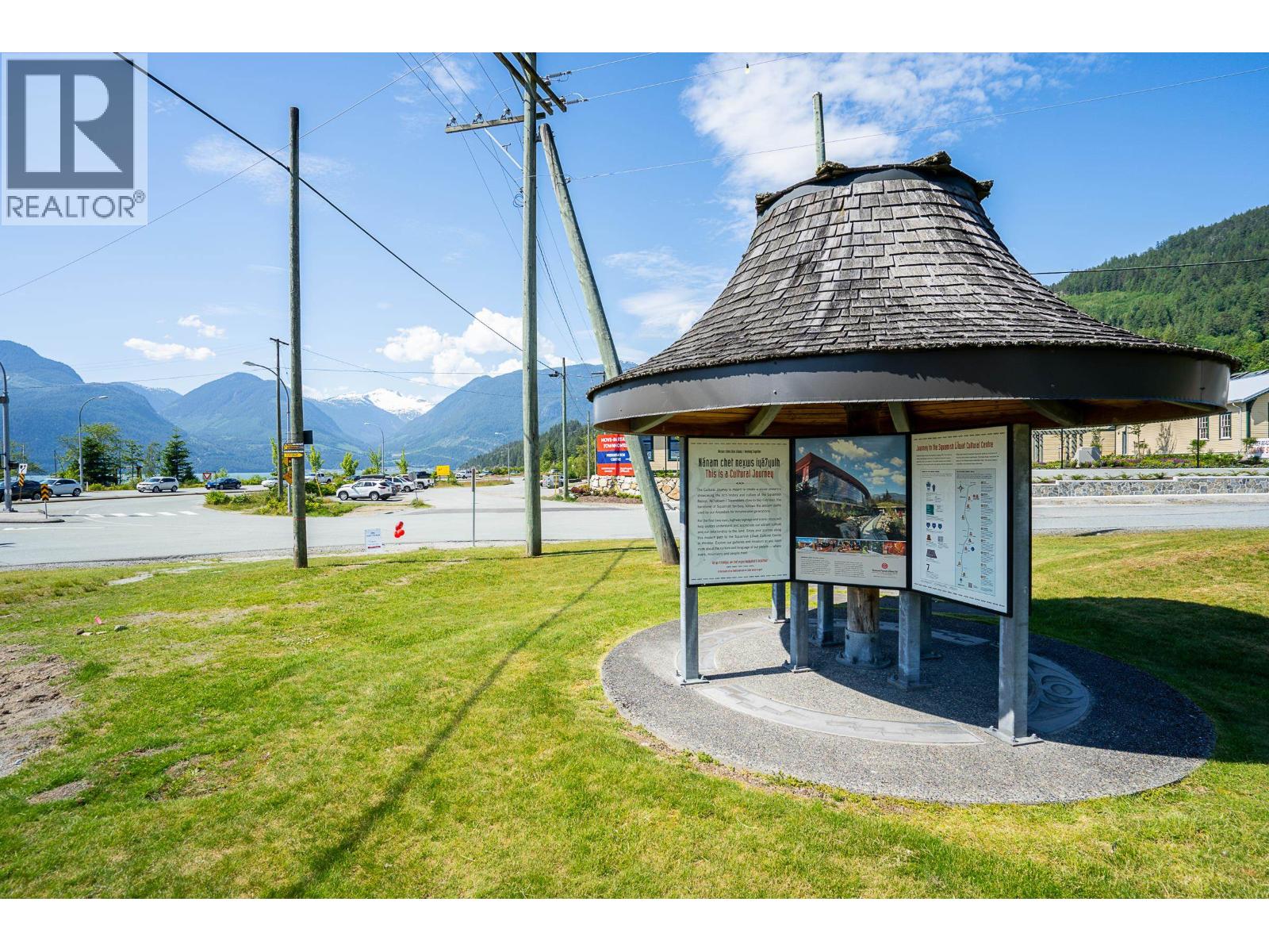 690 SHAUGHNESSY PLACE, Squamish