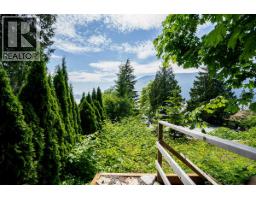 690 Shaughnessy Place, Squamish, BC V8B1J1 Photo 22