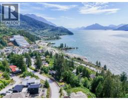690 Shaughnessy Place, Squamish, BC V8B1J1 Photo 24
