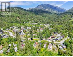 690 Shaughnessy Place, Squamish, BC V8B1J1 Photo 35