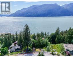 690 Shaughnessy Place, Squamish, BC V8B1J1 Photo 38