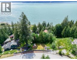 690 Shaughnessy Place, Squamish, BC V8B1J1 Photo 39