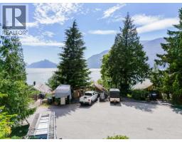 690 Shaughnessy Place, Squamish, BC V8B1J1 Photo 8
