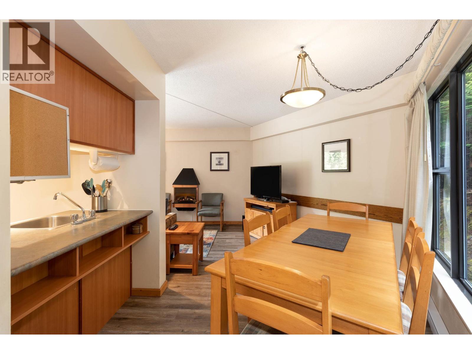 6G 2561 TRICOUNI PLACE, Whistler