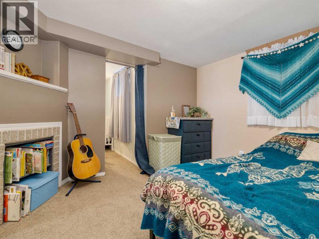 Single Family House Bungalow for Sale in   Street S Victoria Park Lethbridge 