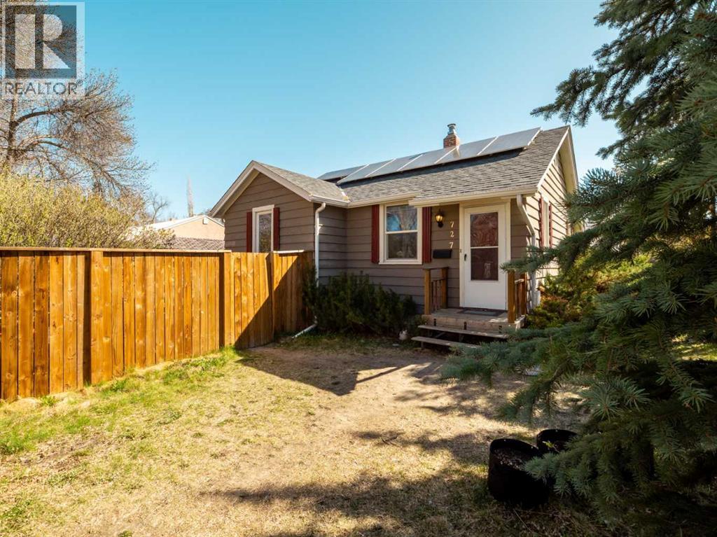 Single Family House Bungalow for Sale in   Street S Victoria Park Lethbridge 