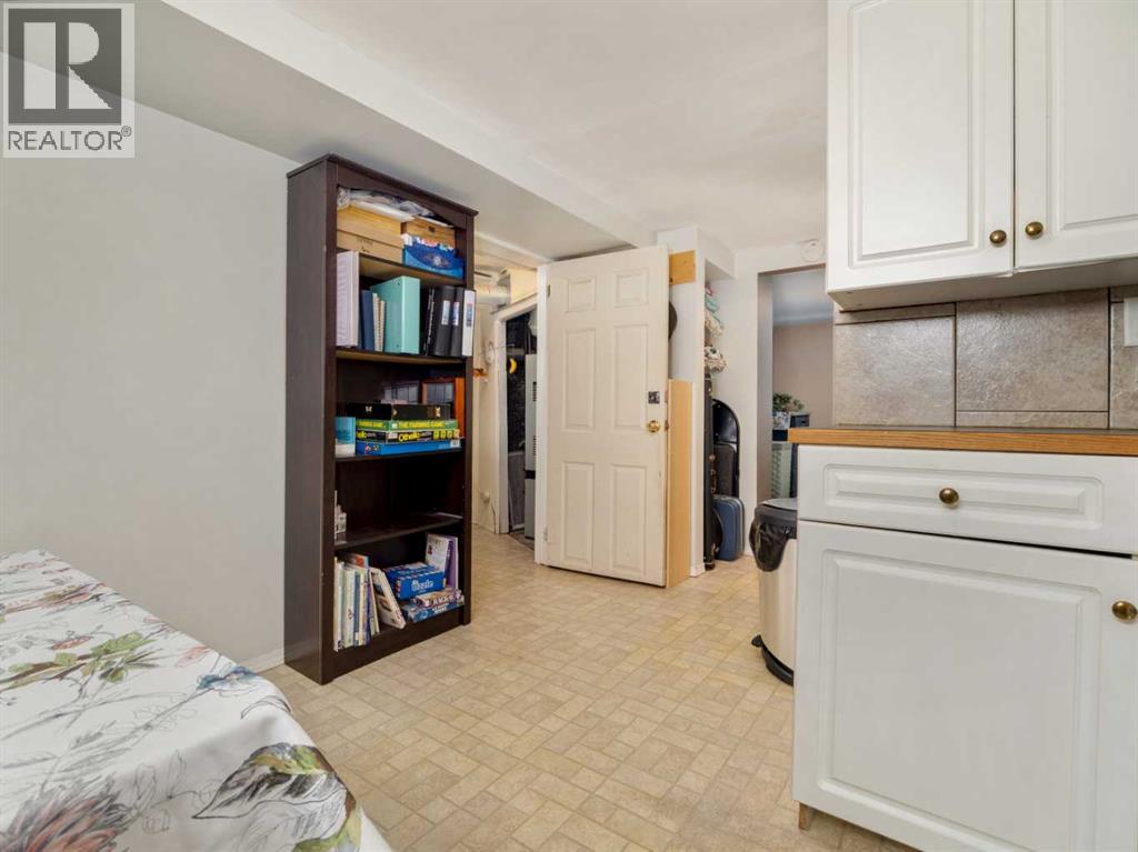 Single Family House Bungalow for Sale in   Street S Victoria Park Lethbridge 