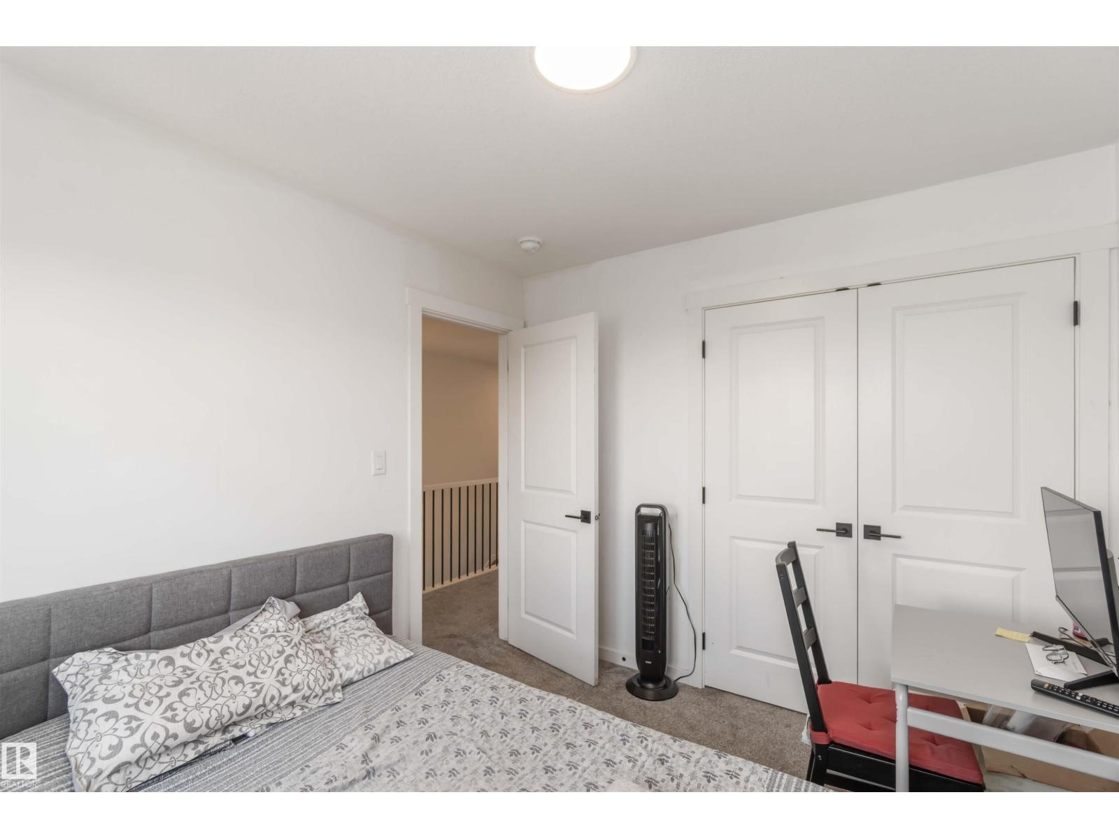 2172 52 St SW, Edmonton